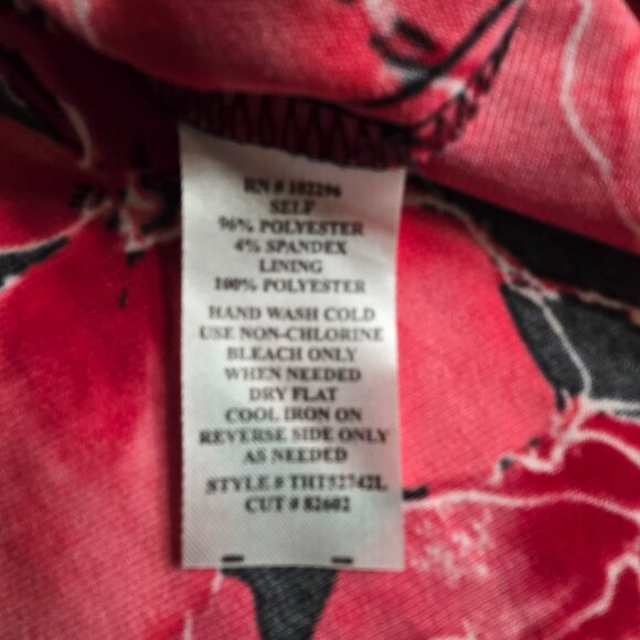 718-13 Connected Apparel bodycon Black & Red Rose Print Dress Size 18W - Picture 7 of 7